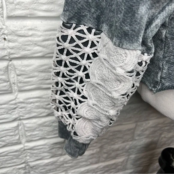 GIMMICKS [Buckle] Gray Washed Cowl Neck Sweatshirt M - Picture 9 of 11